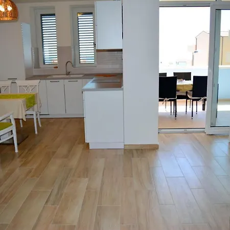 Apartment Mlada Lux Vodice
